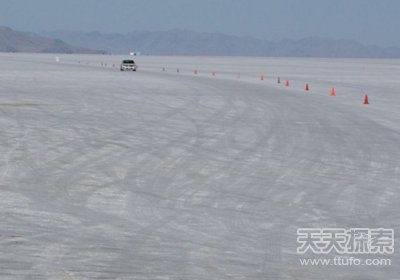 盘点全球最古怪的13个地方:震撼你双眼的地界