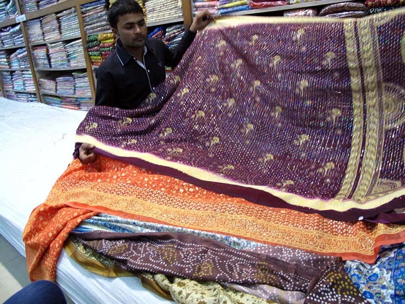 卖莎丽的小伙儿