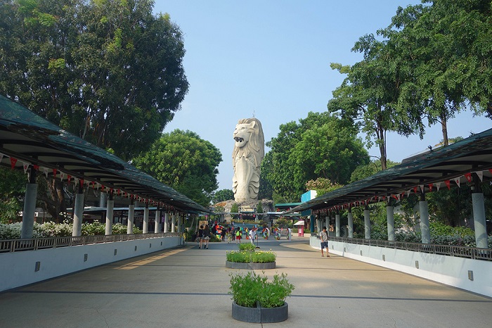 圣淘沙鱼尾狮塔远眺