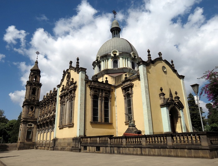 亚的斯亚贝巴圣三一大教堂