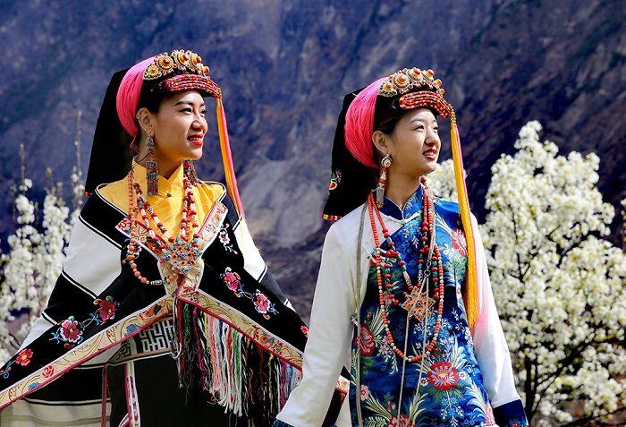 丹巴美人谷姑娘们