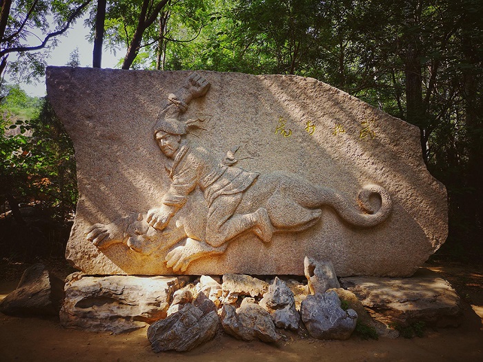 聊城景阳冈武松打虎浮雕
