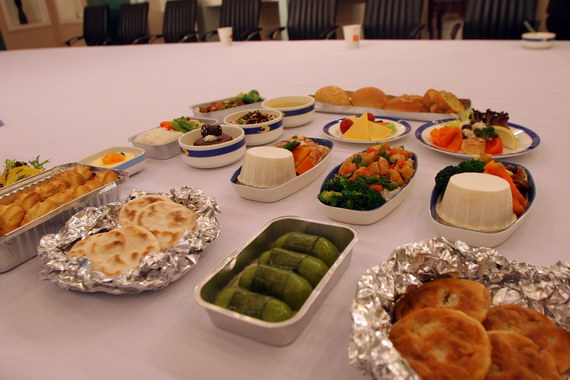首航餐食色彩丰富、种类齐全。