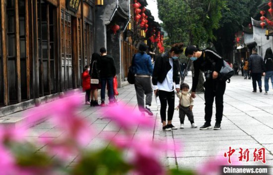福州：清明踏青赏花享春光