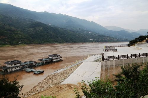 图11：全国乡村旅游重点村柑园新建的旅游码头   唐探峰摄