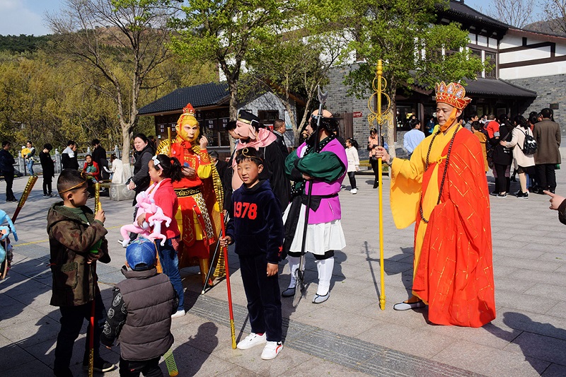 西游记人物与孩子们