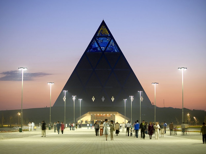 金字塔&ldquo;和平宫&rdquo;