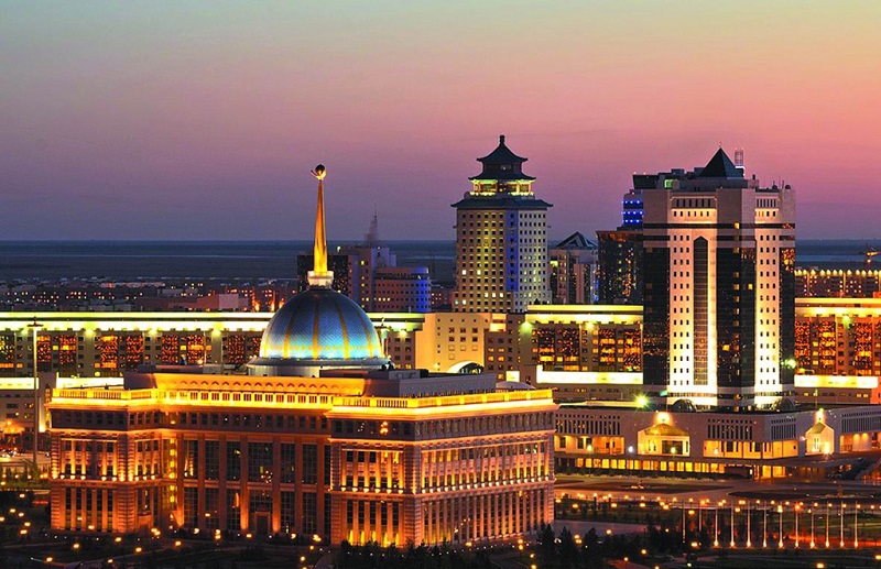 夜色下的总统府