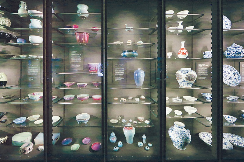 大英博物馆中的中国瓷器展柜