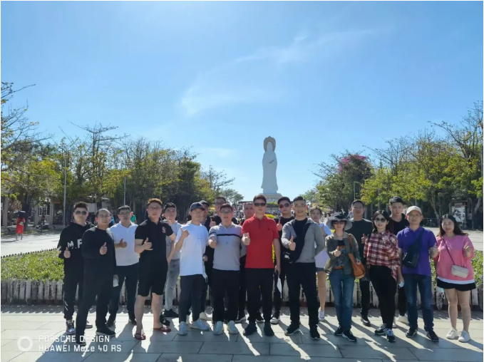 游览南山文化旅游区