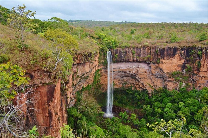 潘塔纳尔新娘面纱瀑布