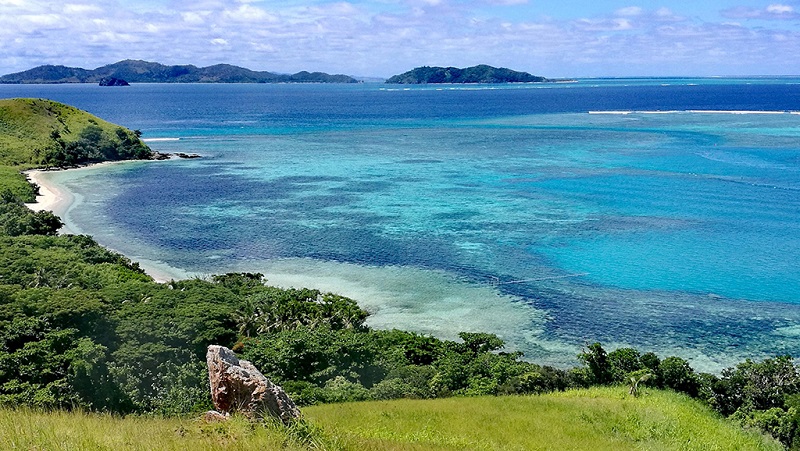 斐济玛那岛上看海景