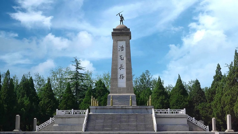 浩气长存-阜宁革命烈士纪念碑