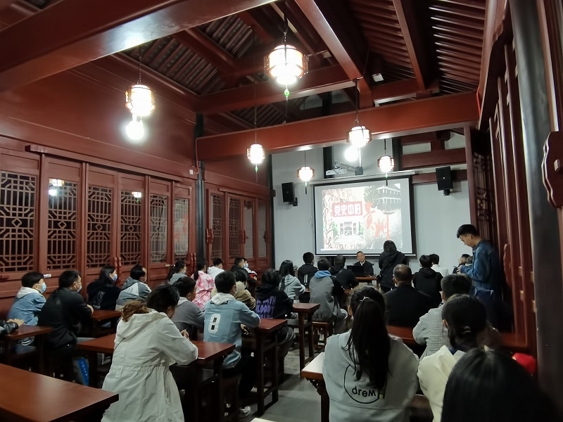 图为：三穗县代表团在听课 (1)