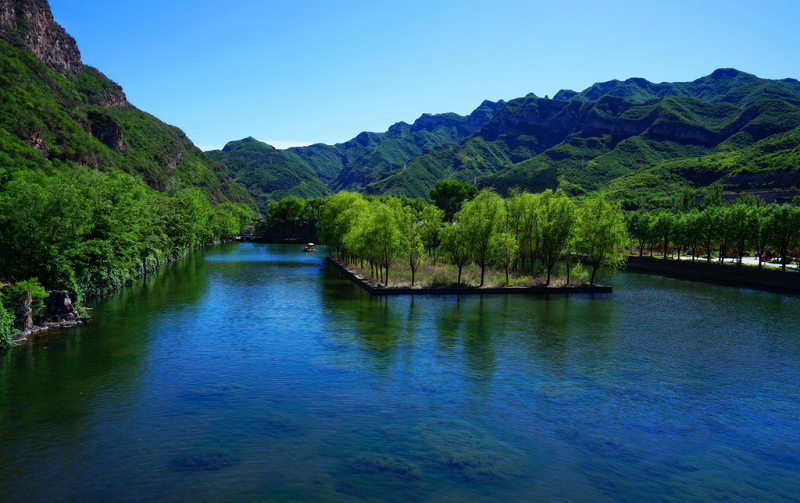 山青水秀野三坡