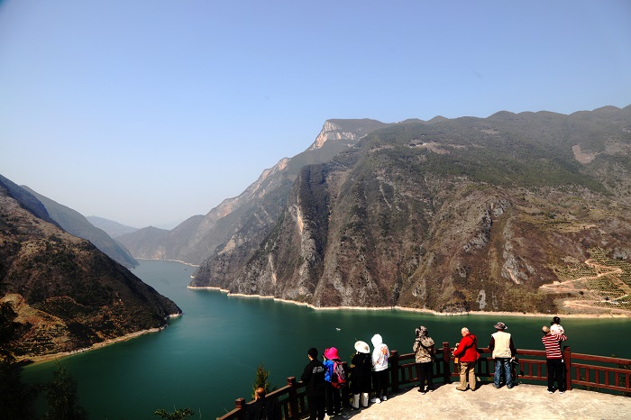 《摄影人聚焦壮丽夔峡》。唐探峰