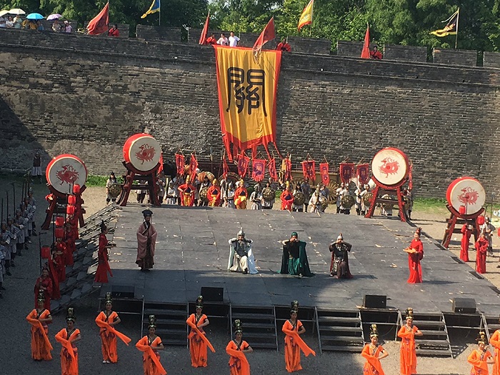 三国园内的情景再现表演