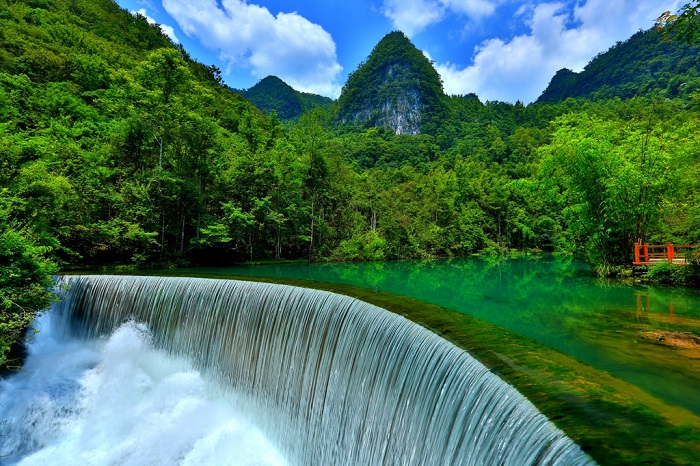 荔波白瀑美景