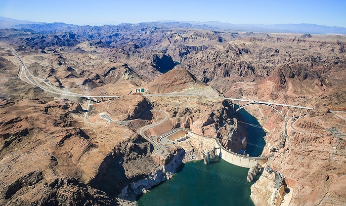 胡佛大坝远眺