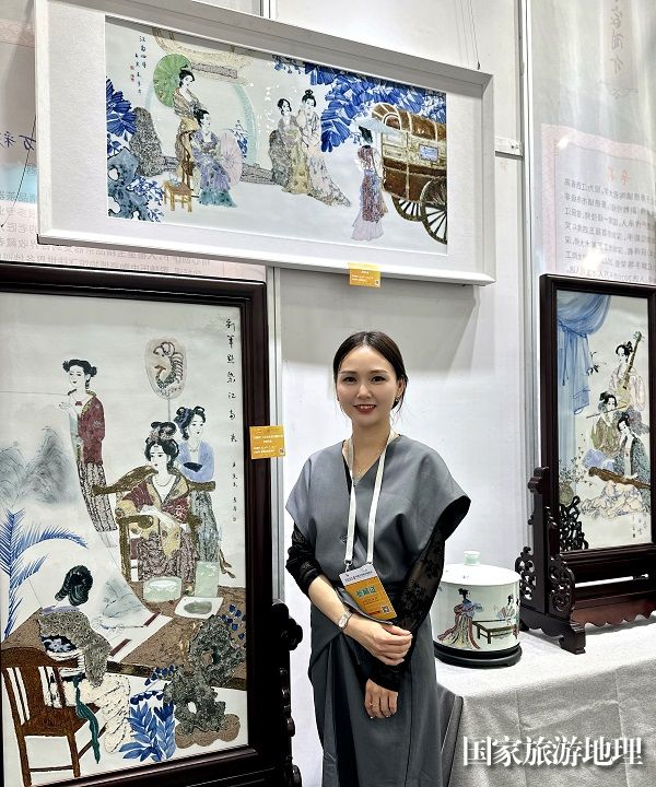 《景德镇98件陶瓷精品力作亮相第三届中国工艺美术博览会》图2